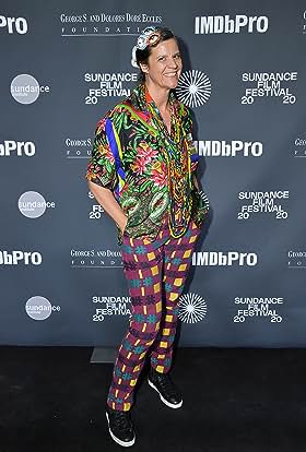 actor Kirsten Johnson large photo