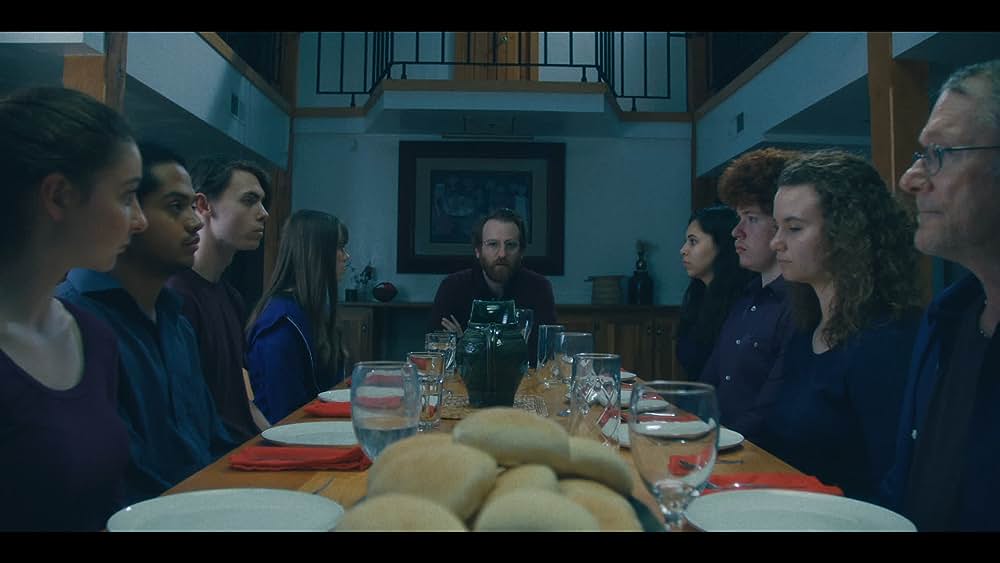 actor Sierra Miller large photo