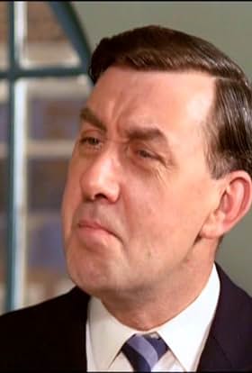 actor John Hussey large photo