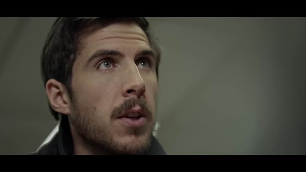 actor Shenandoah Adams large photo