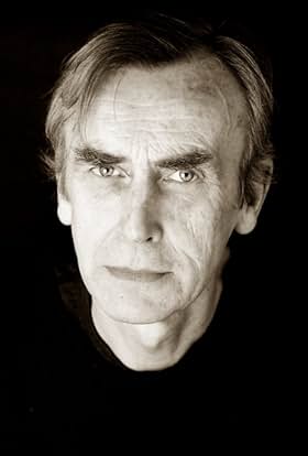 actor Benny Young large photo