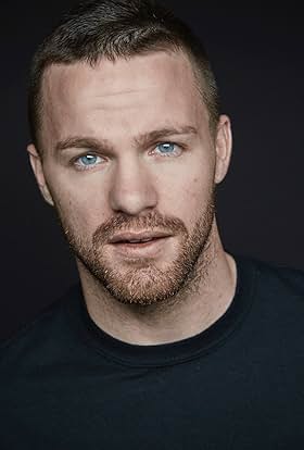 actor Gary Smith large photo