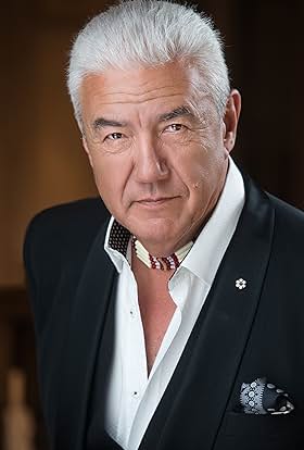 actor Tom Jackson large photo