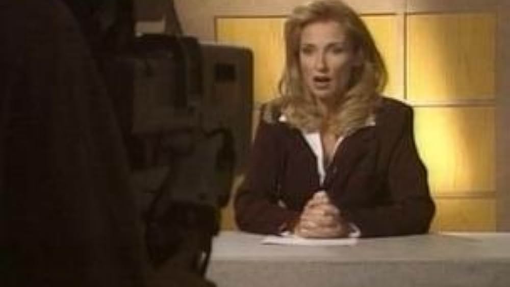 actor Leigh Lewis large photo