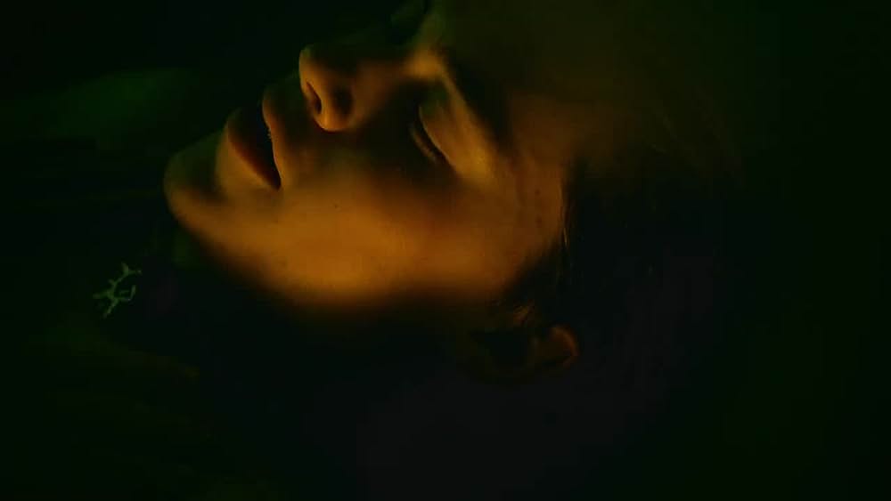 actor Mariya Lisovaya large photo