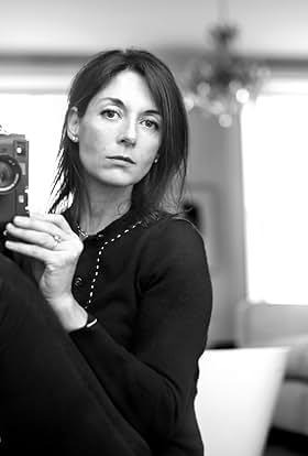 actor Mary McCartney large photo