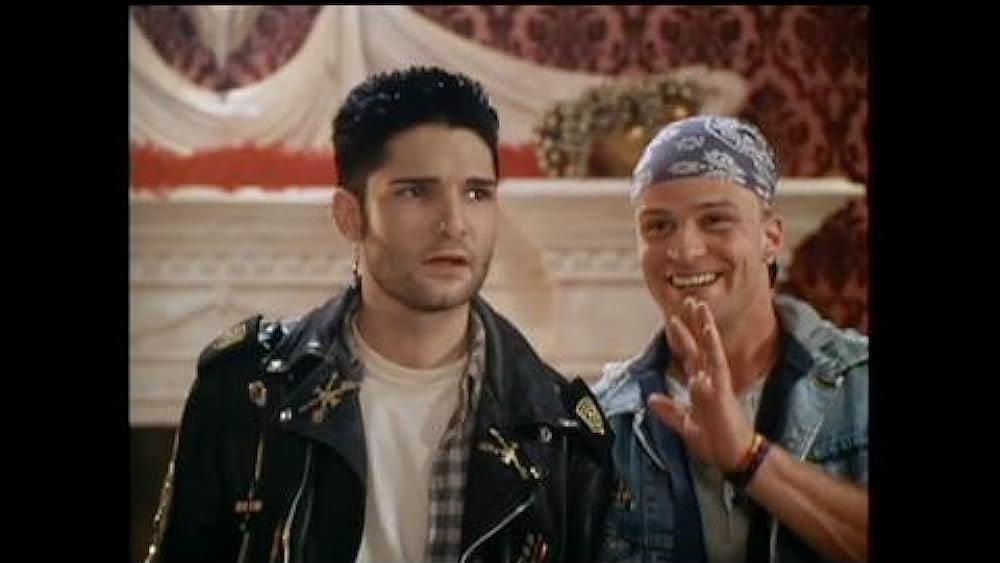 actor Leslie Ann Phillips large photo