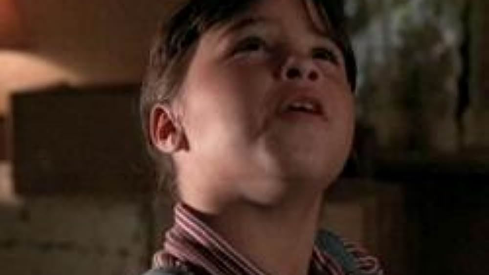 actor Mairon Bennett large photo