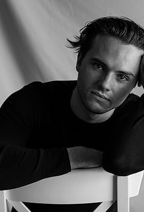 actor Ashton Rogers large photo