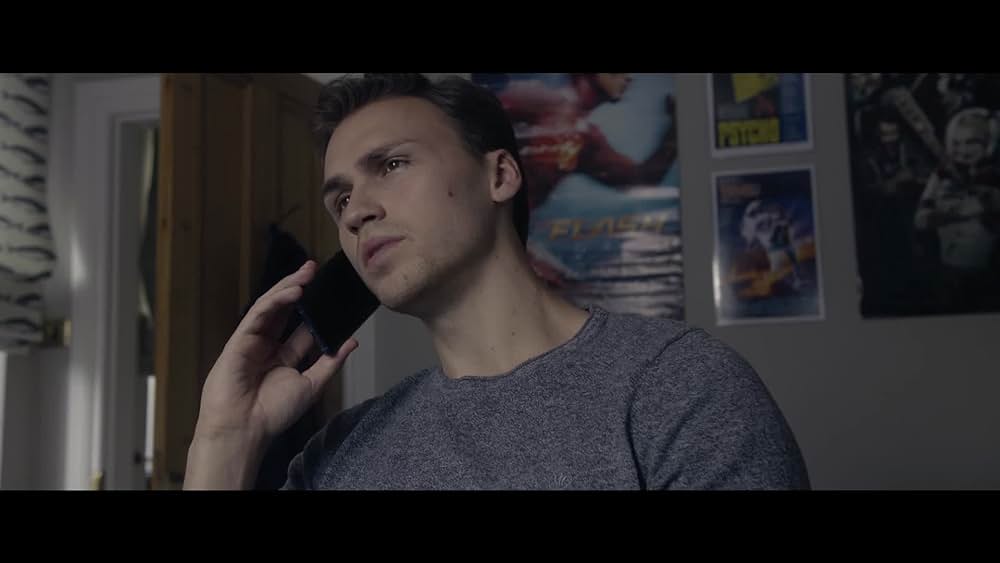 actor Kevin Cherry large photo