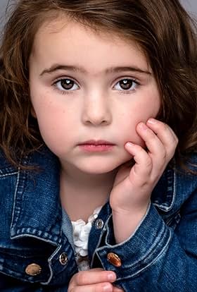 actor Madison Friedman large photo