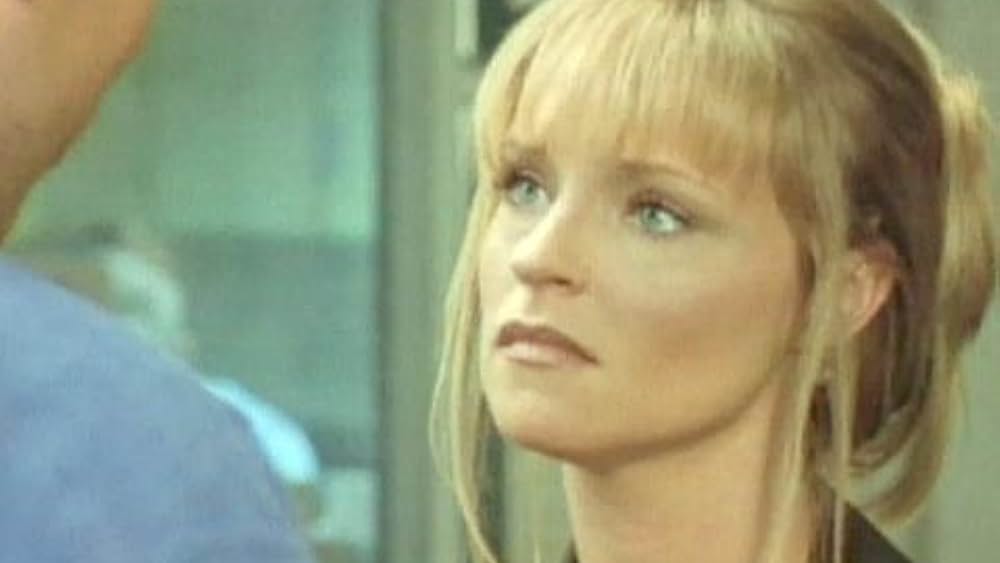 actor Leighanne Littrell large photo