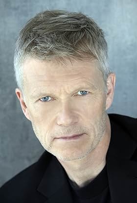 actor Greg Campbell large photo