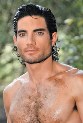 actor Víctor González large photo