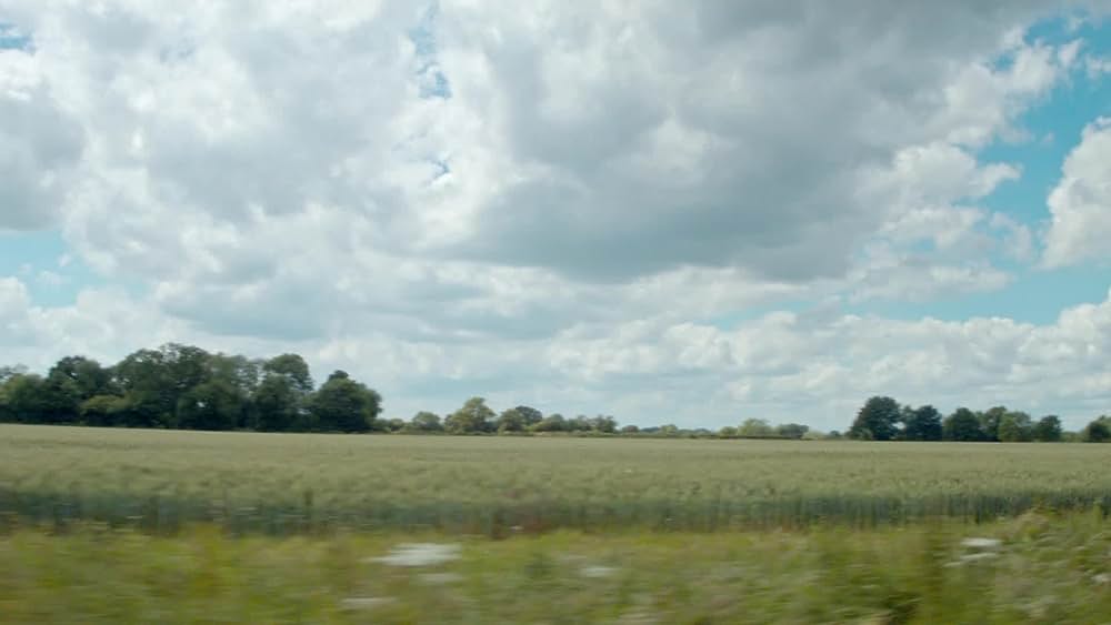 actor Michael Bettell large photo