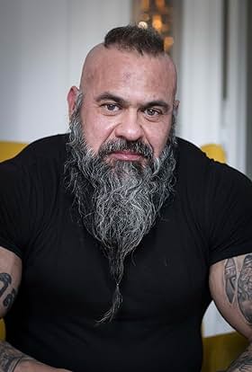 actor Roberto Garcia large photo