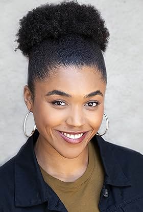 actor Erin Croom large photo