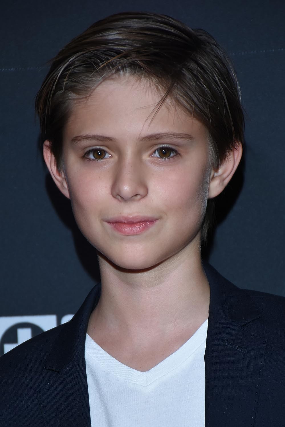 actor Carlos Peralta large photo