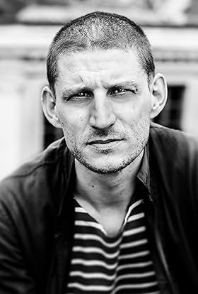 actor Titus De Voogdt large photo