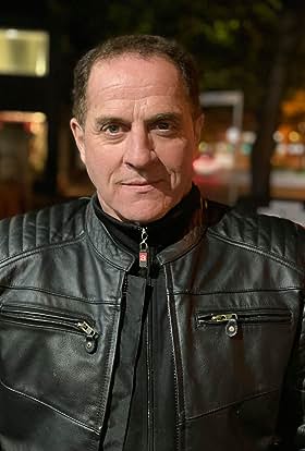 actor Mike Foenander large photo