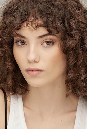 actor Gabriela Andrada large photo