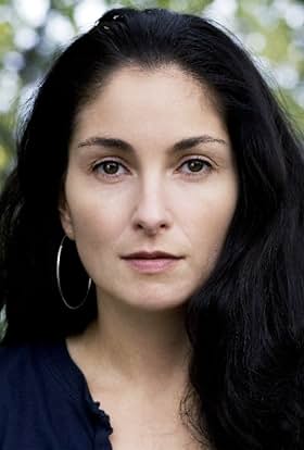 actor Meliz Karlge large photo