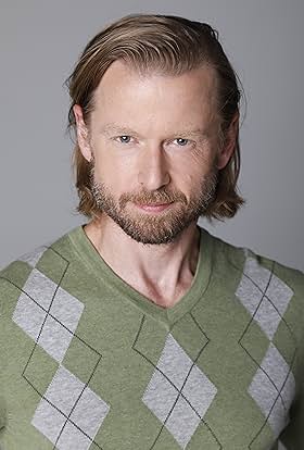 actor Erik Walker Neill large photo