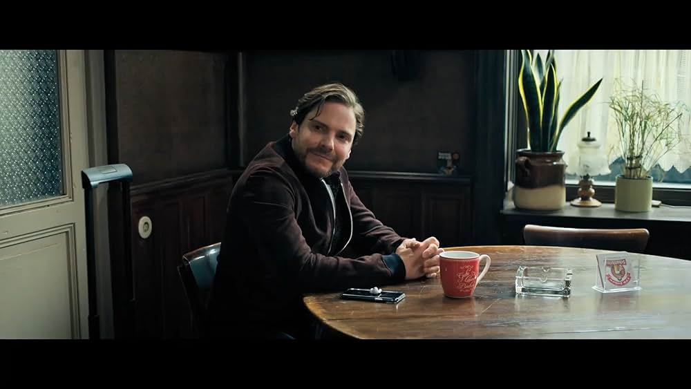 actor Rike Eckermann large photo