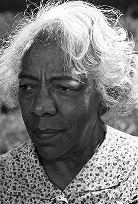 actor Zara Cully large photo