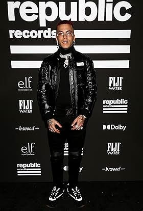 actor Sfera Ebbasta large photo