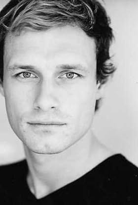 actor Ben Price large photo