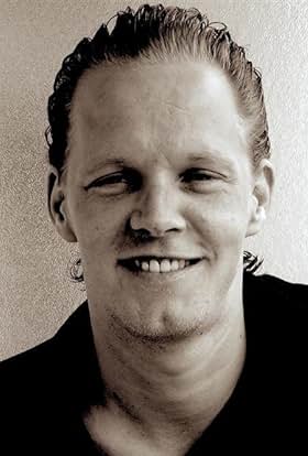 actor Ashley Wanninger large photo