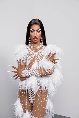 actor Tayce Szura-Radix large photo