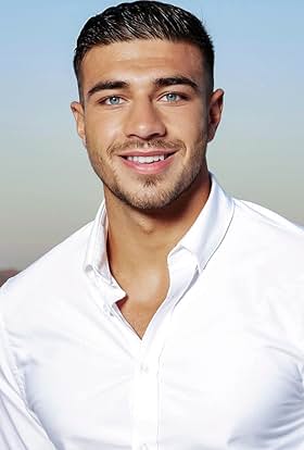 actor Tommy Fury large photo