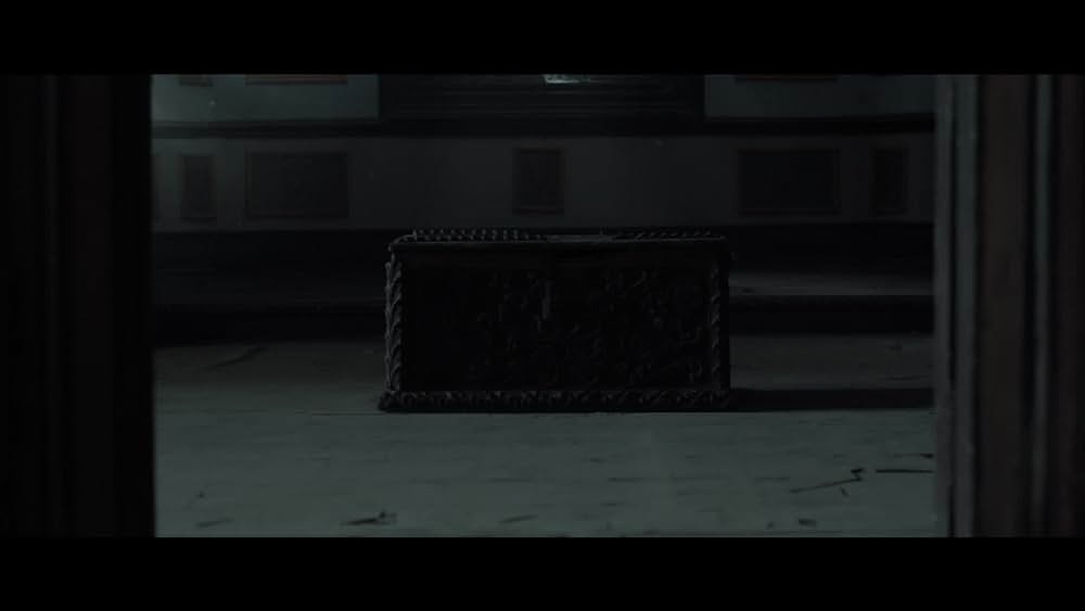 actor Miguel Iza large photo