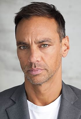 actor Malcolm Jeffries large photo