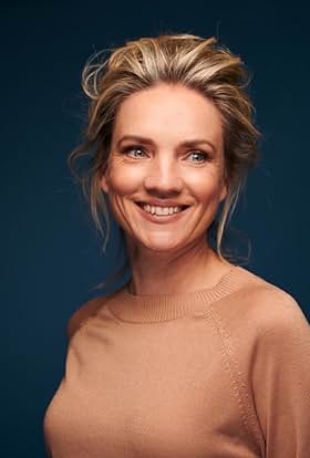 actor Anniek Pheifer large photo