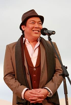 actor John Lapus large photo