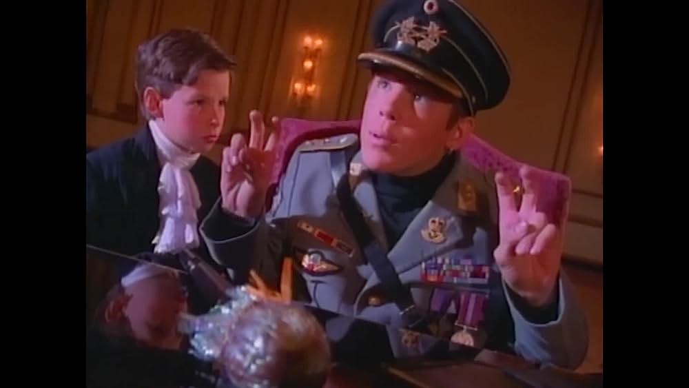 actor Janet Hodgkinson large photo