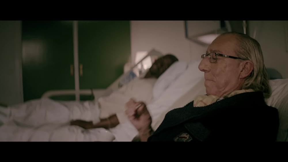 actor Luis Centeno large photo