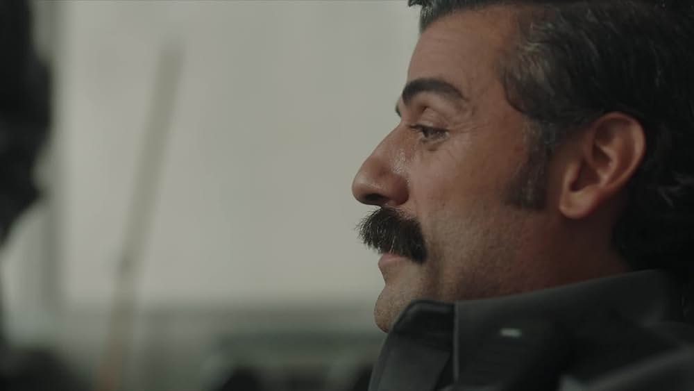 actor Tony Gillan large photo