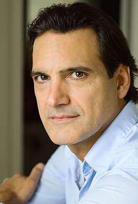 actor Matte Osian large photo