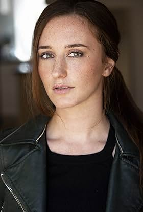 actor Lindsey Sirera large photo