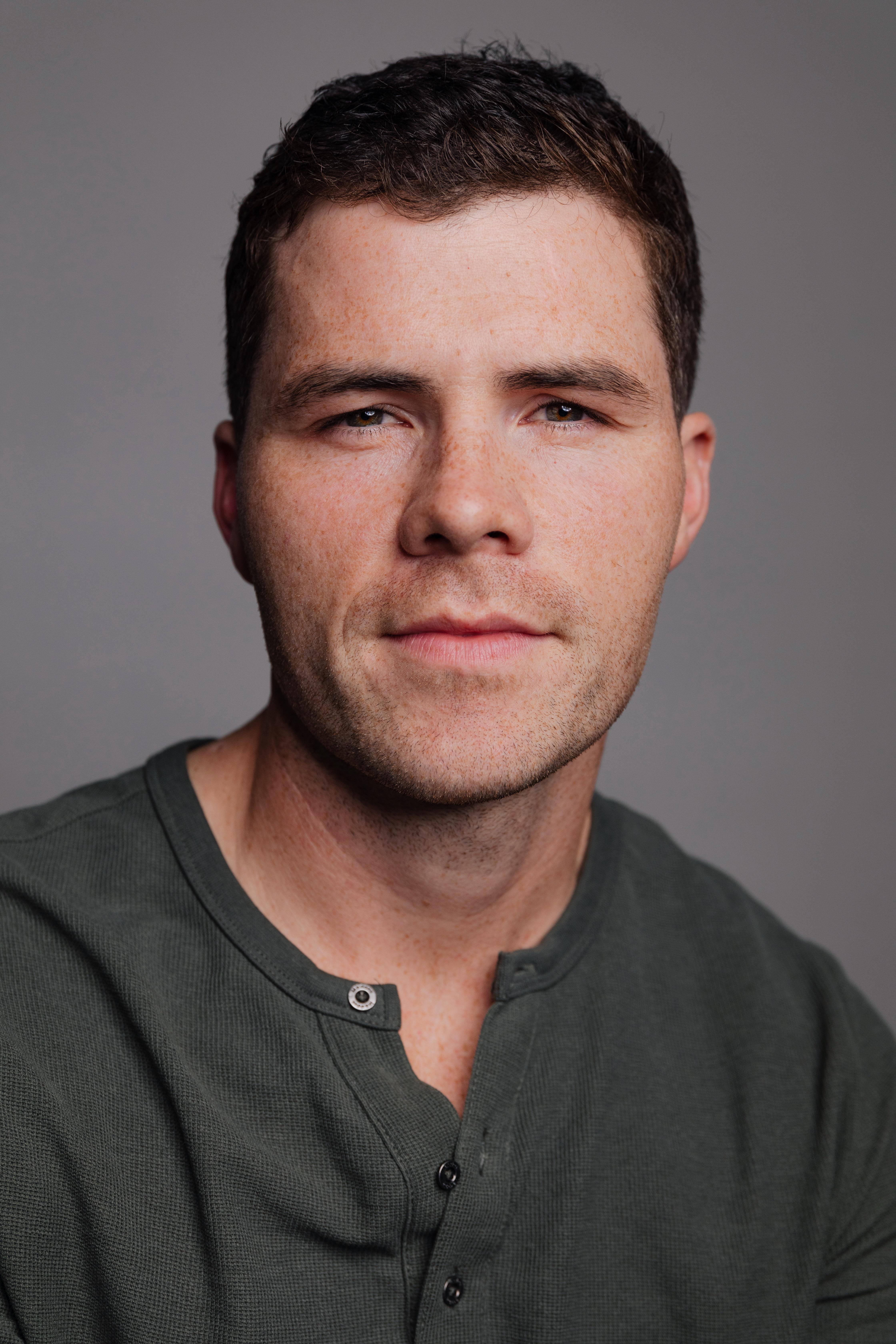 actor Lucas Linehan large photo