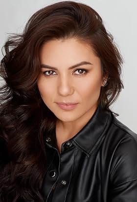 actor Adina Darie large photo