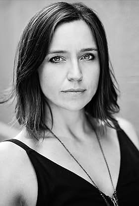 actor Emma Jackson large photo