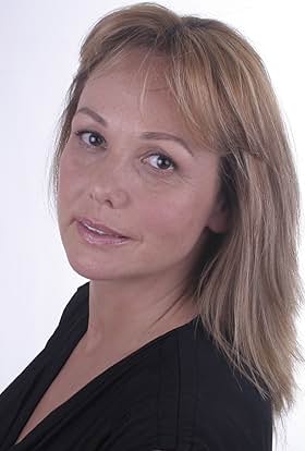 actor Tina Adams large photo