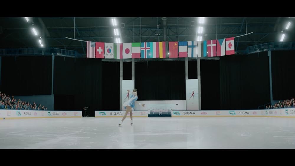 actor Leena Uotila large photo