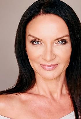 actor Olivia Summers large photo