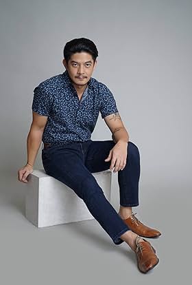 actor Romnick Sarmenta large photo